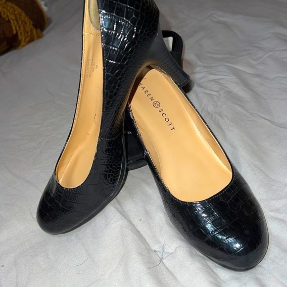 Karen Scott Shoes - KAREN SCOTT black pumps Sz 9M
